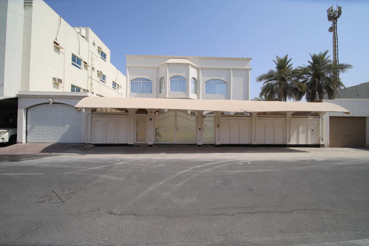 property 286 image 0