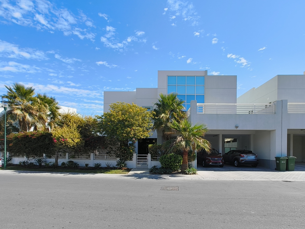 property 372 image 0