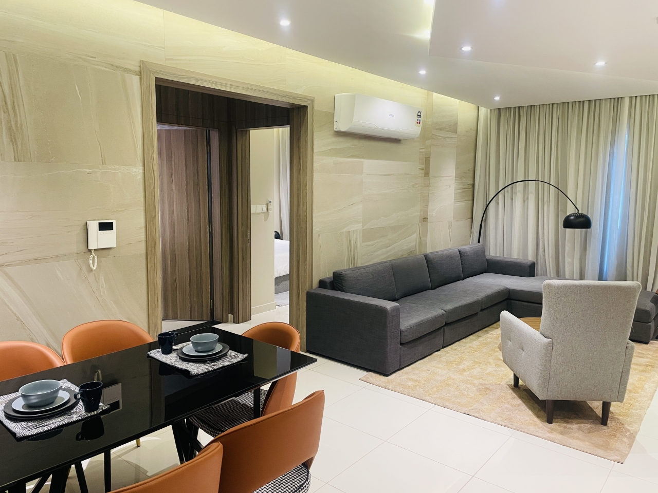 property 375 image 0