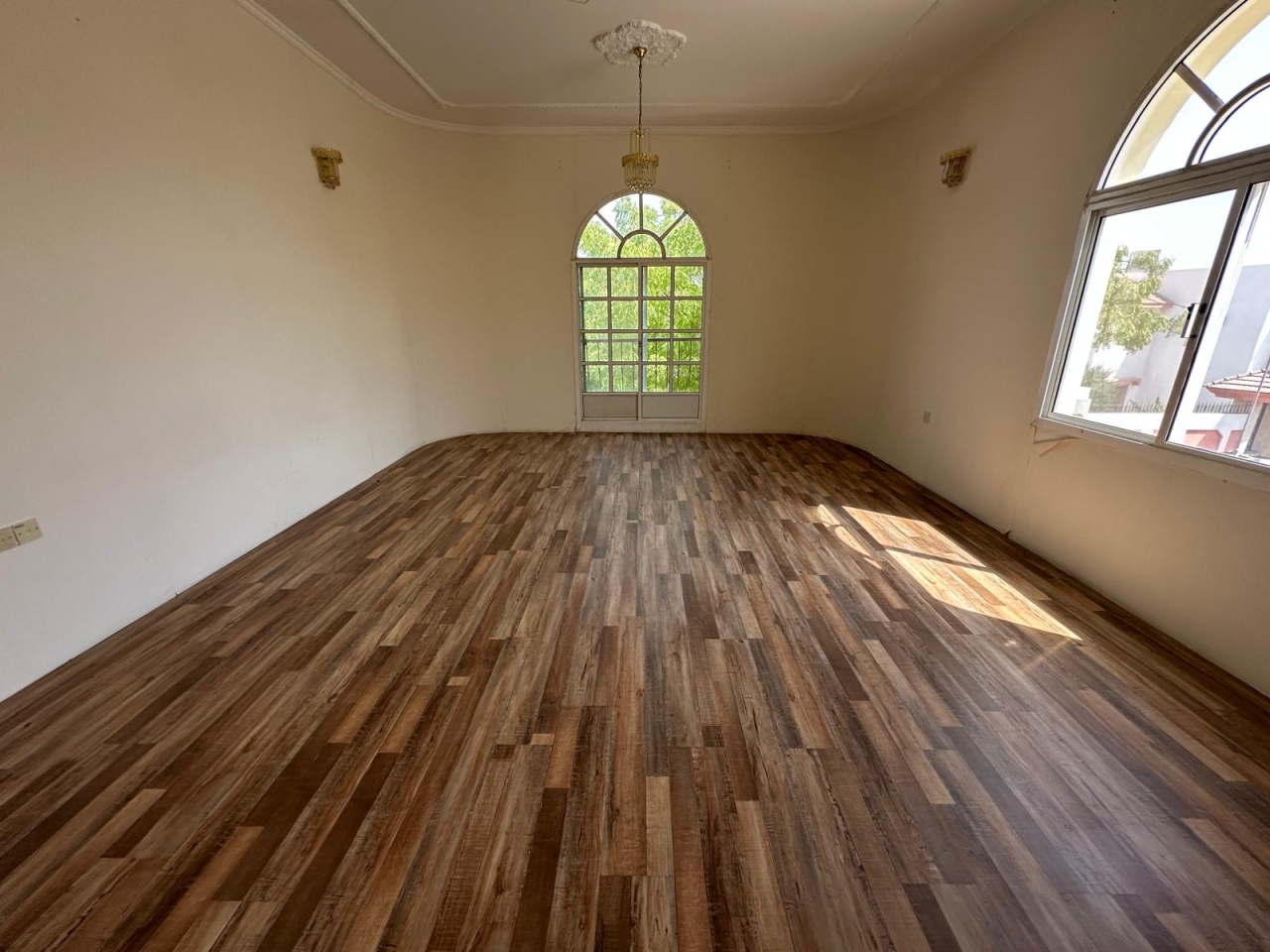 property 457 image 0