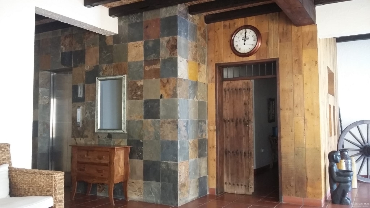 property 564 image 5