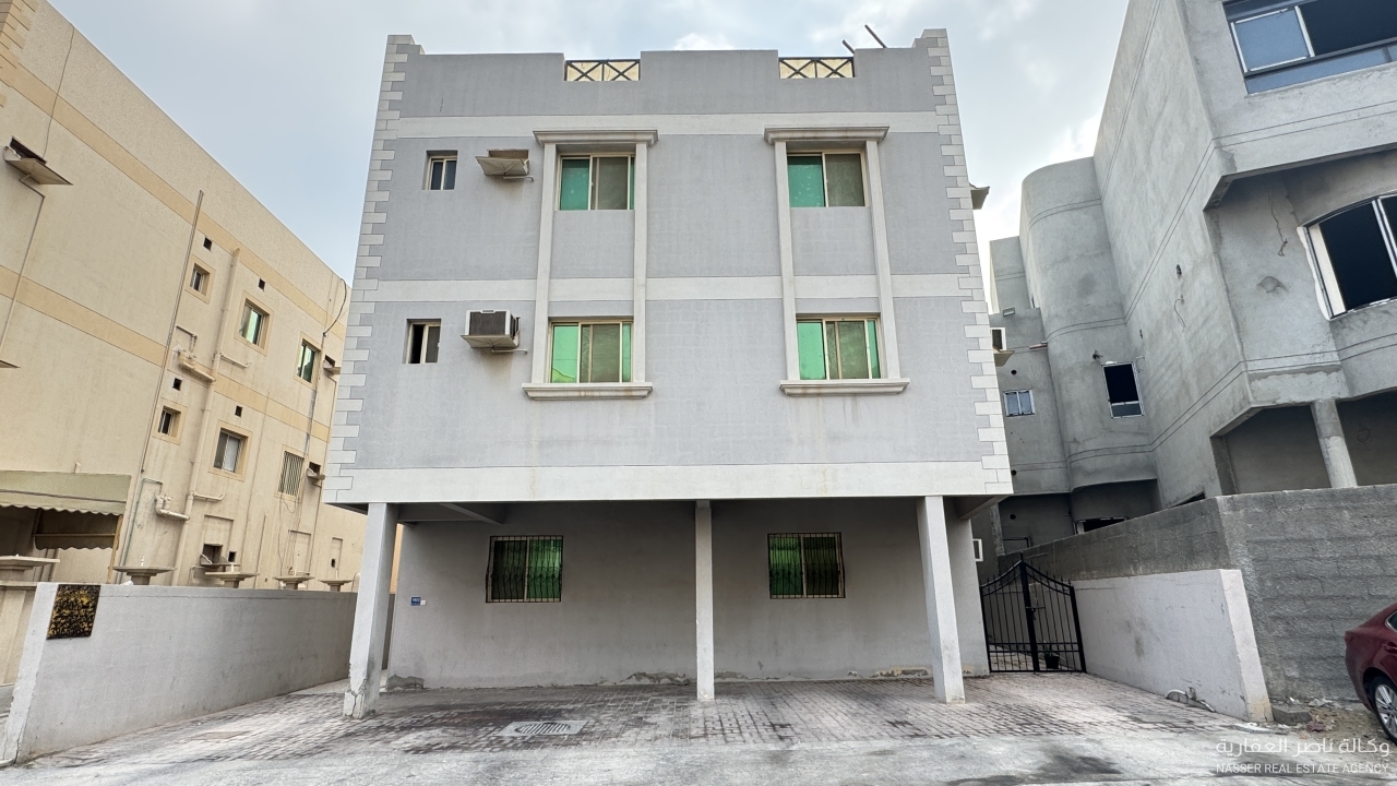 property 570 image 0