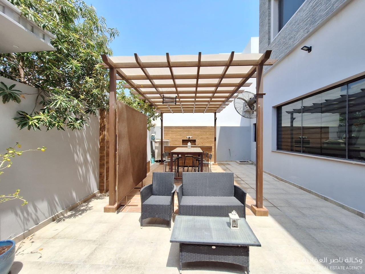 property 580 image 2