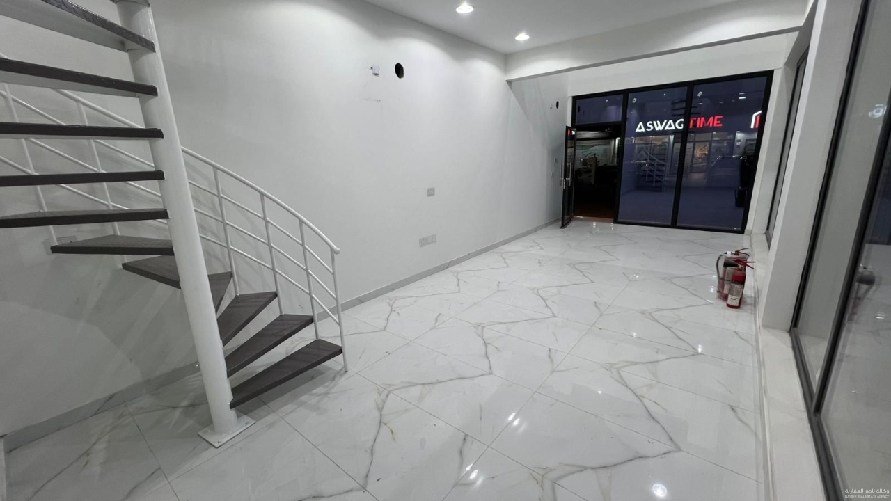 property 588 image 0