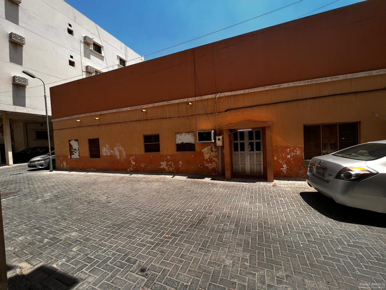 property 610 image 0