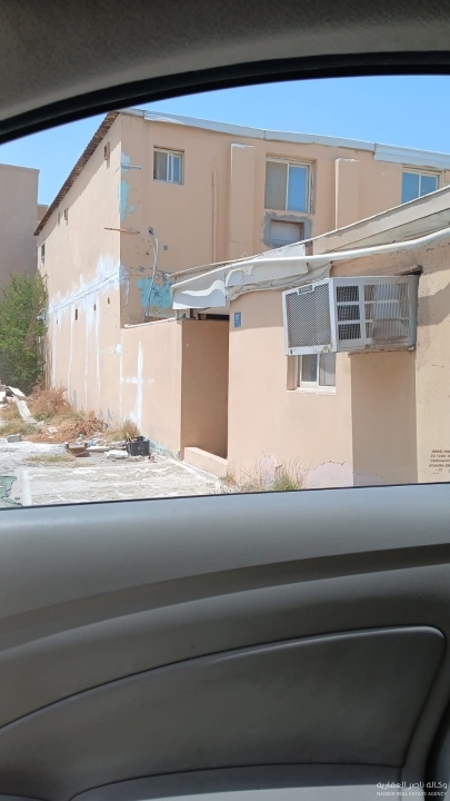 property 645 image 0