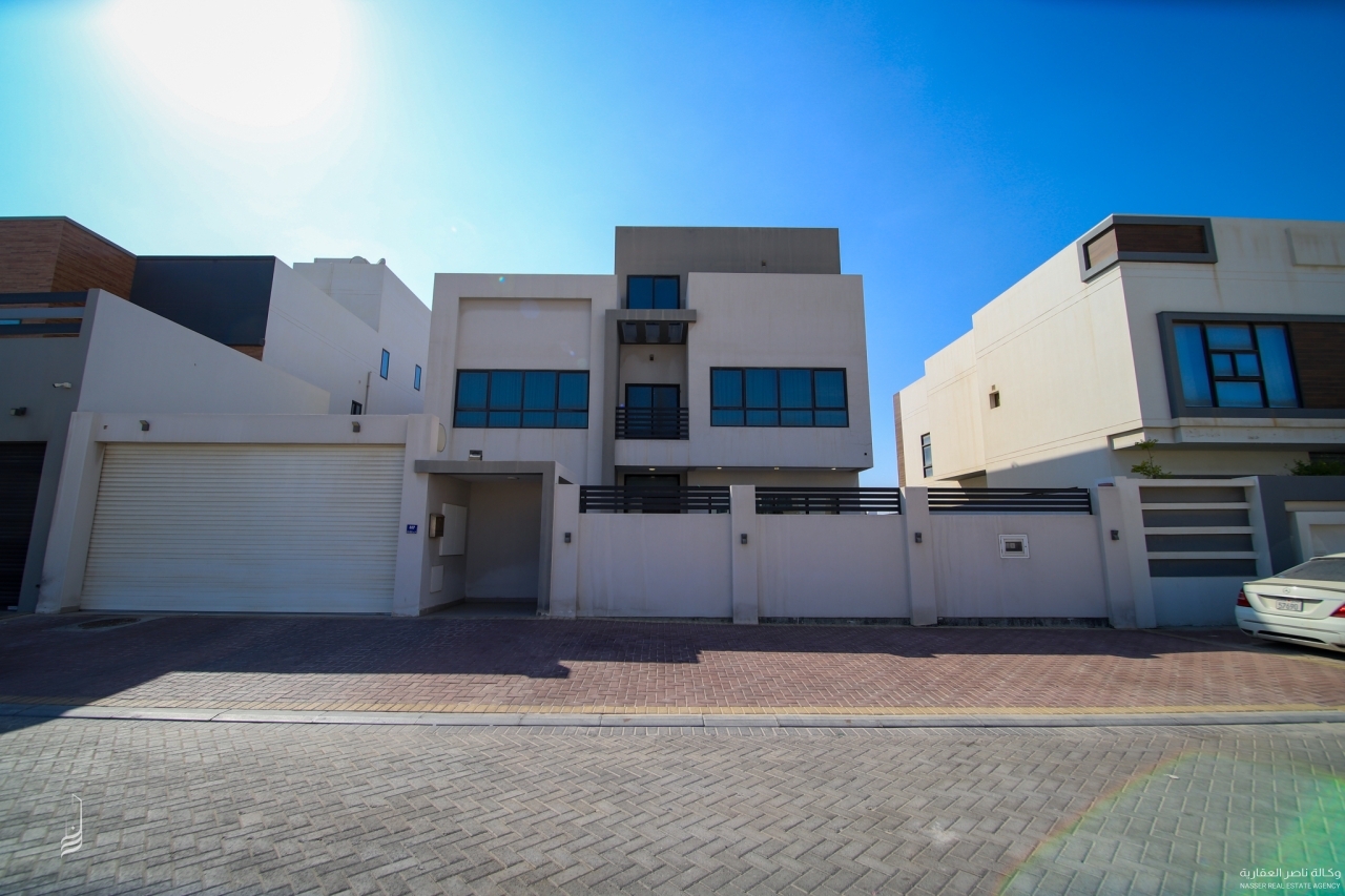 property 656 image 4