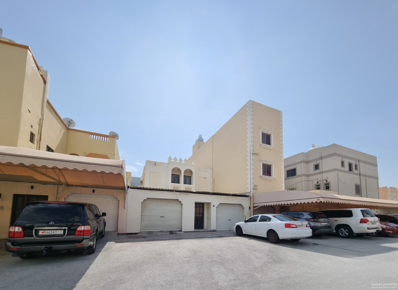 property 667 image 0