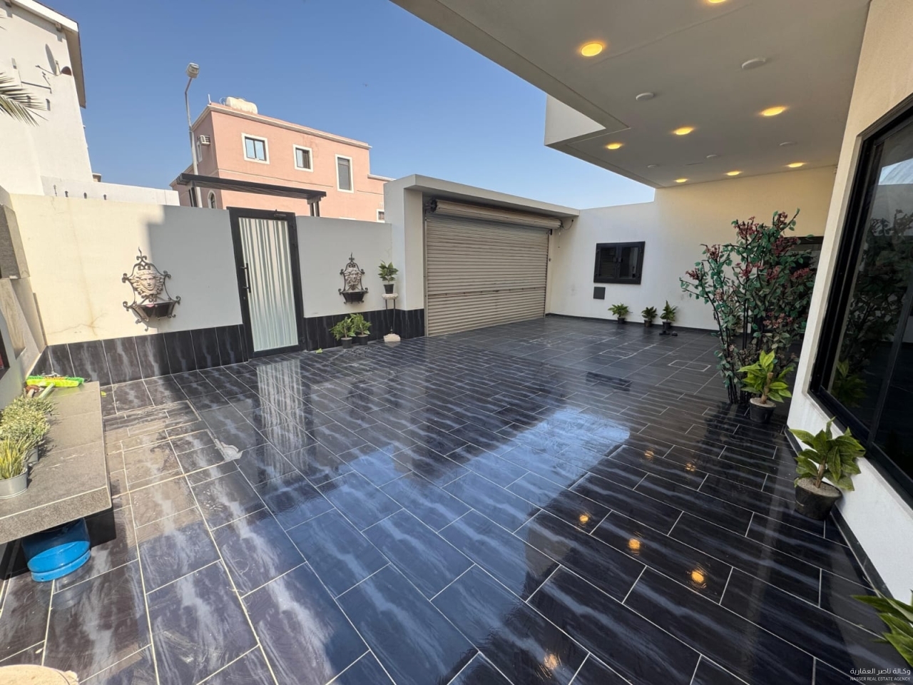 property 776 image 8