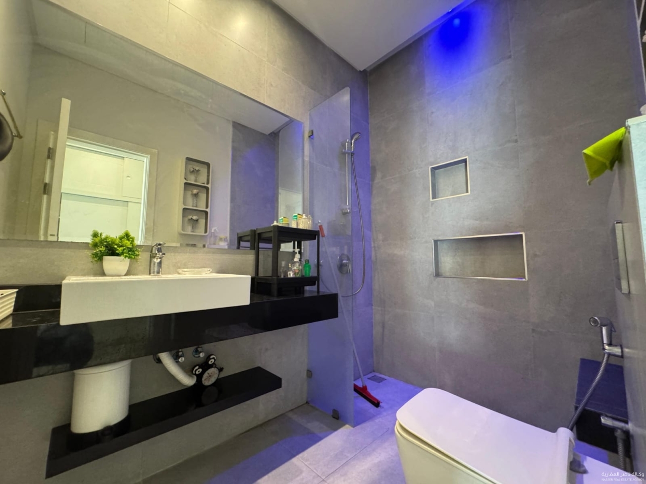 property 776 image 1